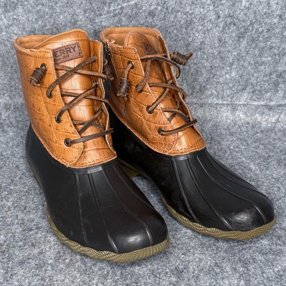 Sperry Women's Saltwater Croc Embossed Water‎ Resistant Duck Boot- Sz 9.5